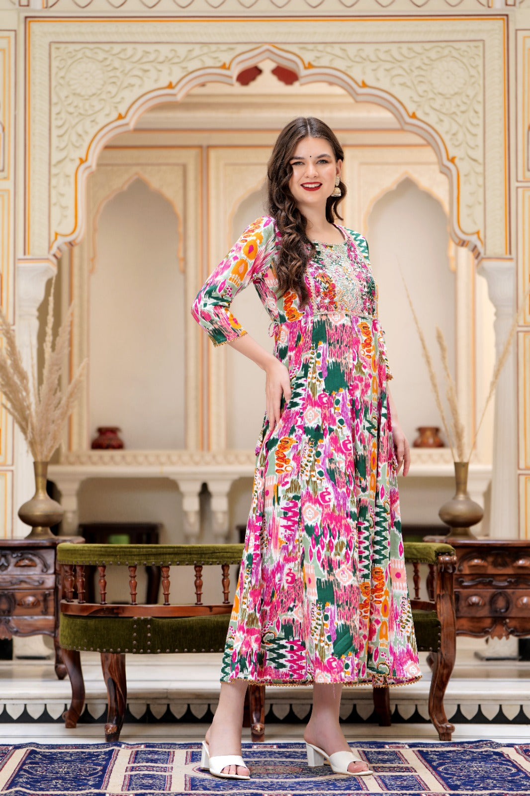 Women's Pure Viscose Rayon Floral Print Straight Kurti - Multicoloured